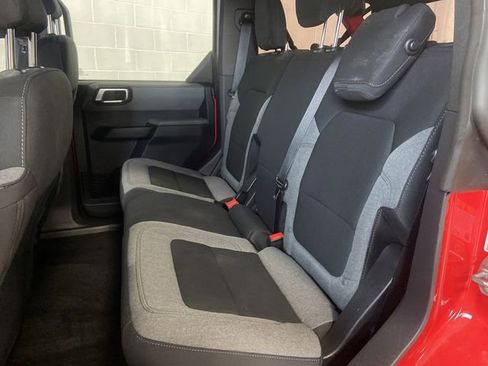Used 2023 Ford Bronco Base image 26