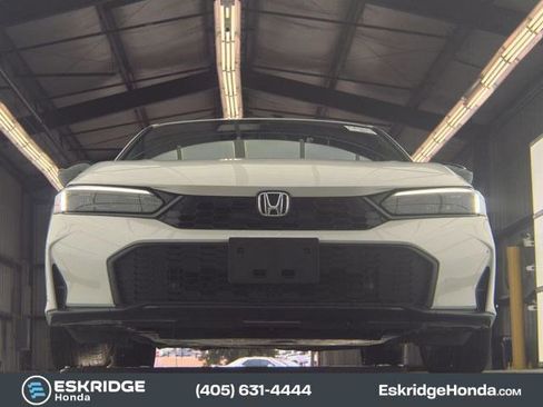 Used 2025 Honda Civic Sport image 1