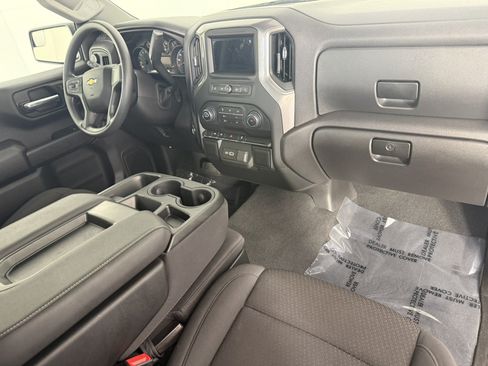 Used 2026 Chevrolet Silverado 1500 W/T w/ WT Value Package AWD/4WD image 11