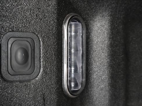 Used 2022 Ford F350 Lariat w/ Black Appearance Package AWD/4WD image 35