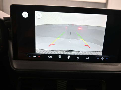 Used 2025 Ford Maverick XL w/ Equipment Group 102A image 20