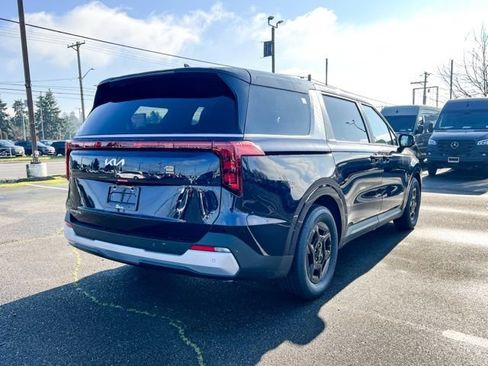 New 2026 Kia Carnival image 6