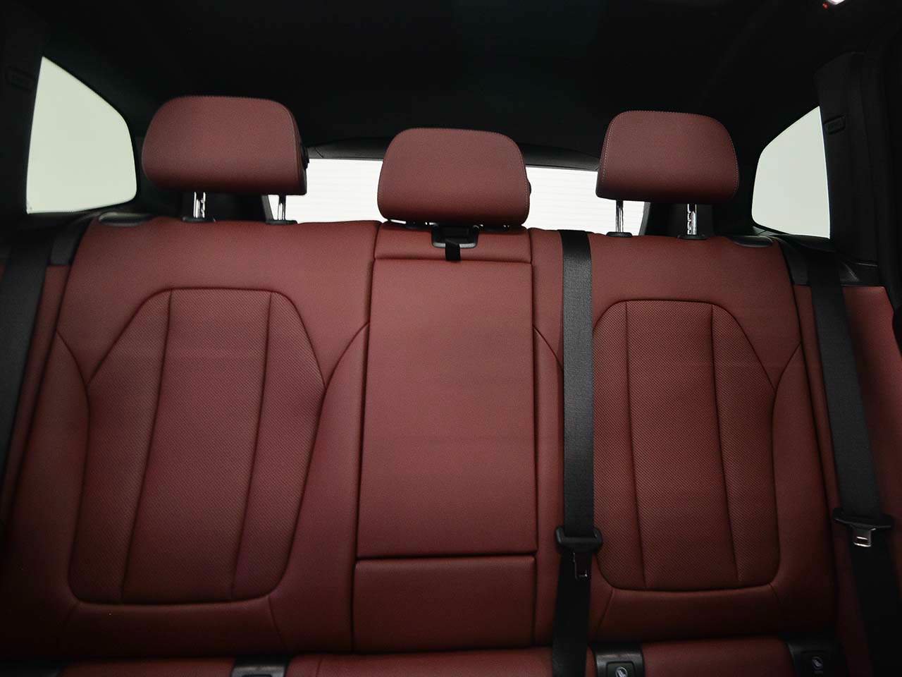 Used 2024 BMW X3 sDrive30i w/ Premium Package RWD image 9