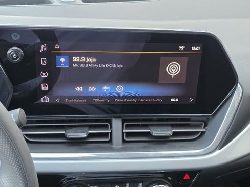 Used 2024 Chevrolet Trax LT image 13