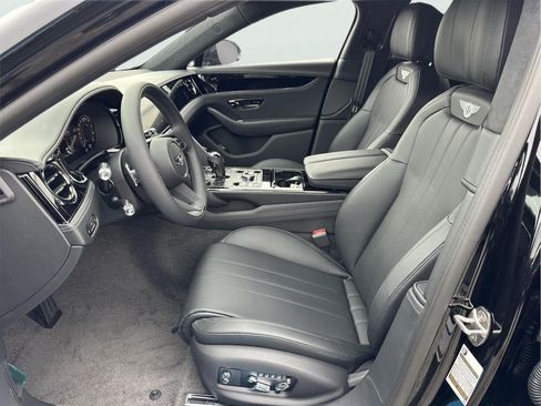 New 2026 Bentley Flying Spur V8 AWD/4WD image 14
