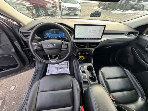 Used 2024 Ford Escape Platinum image 12