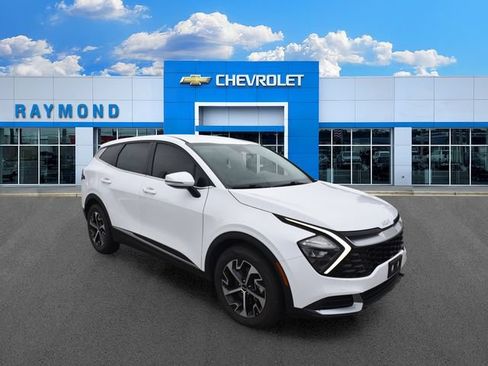 Certified 2023 Kia Sportage EX FWD image 10
