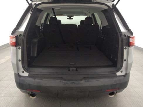 Used 2020 Chevrolet Traverse LS FWD image 29