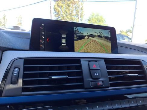 Used 2018 BMW 340i Sedan RWD image 16