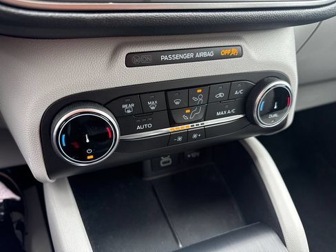 Used 2025 Ford Escape Active FWD image 34