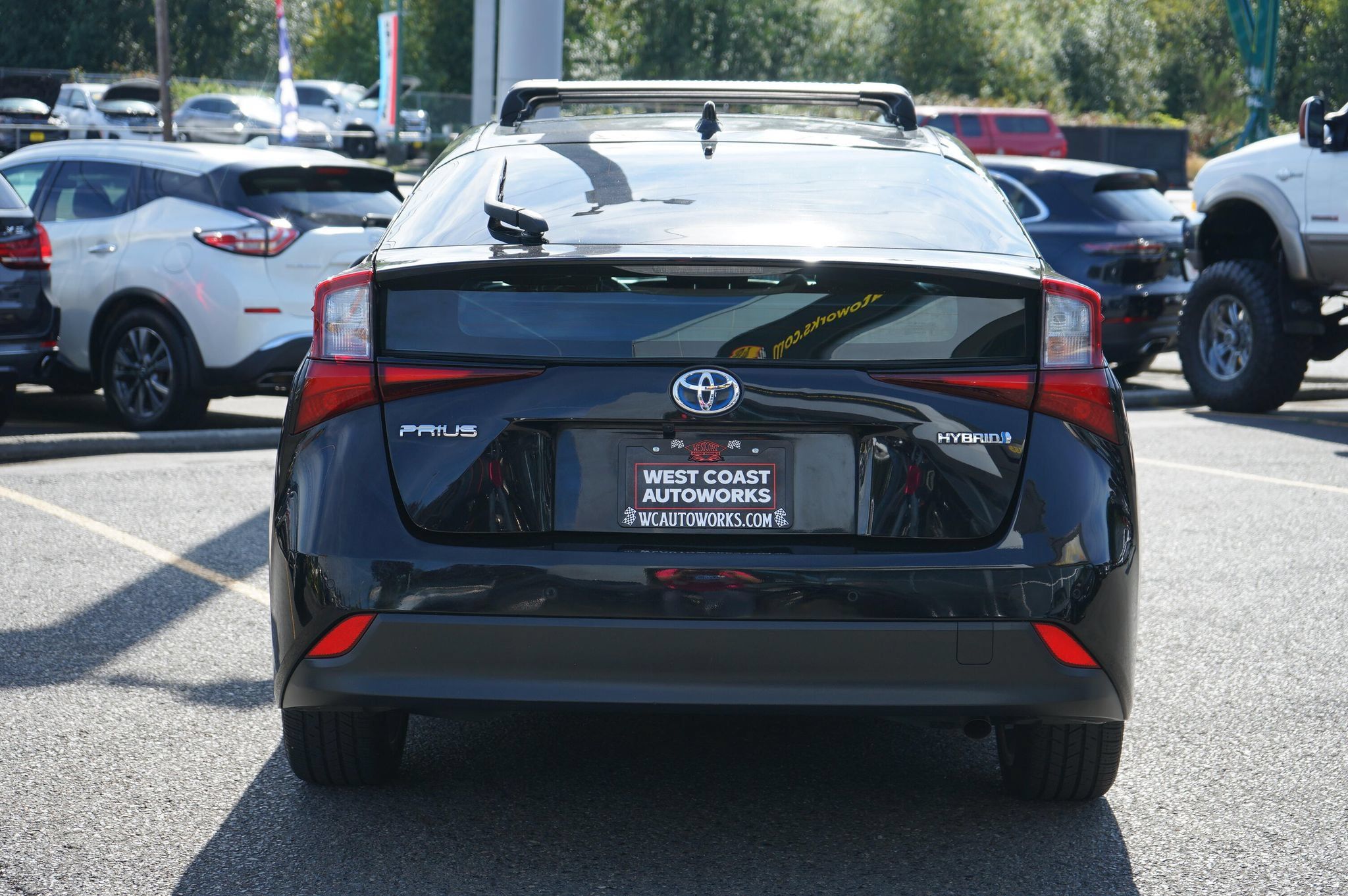 Used 2020 Toyota Prius XLE FWD image 4