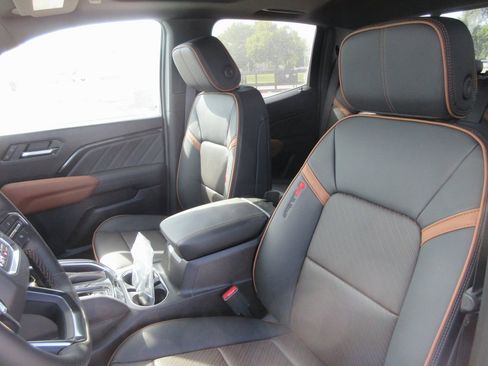 New 2026 GMC Canyon AT4 w/ Technology Plus Package image 13