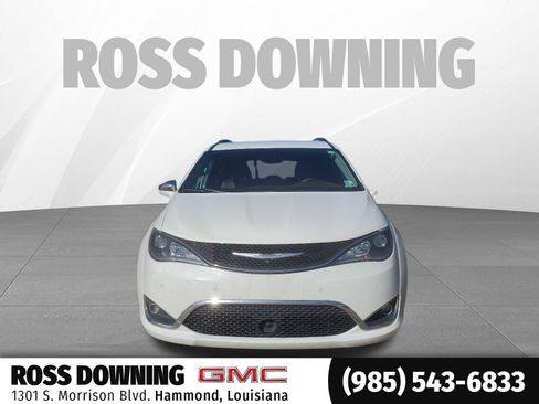 Used 2018 Chrysler Pacifica Limited w/ Advanced Safetytec Group image 1