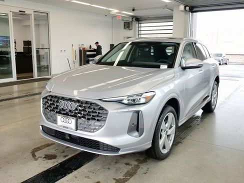 New 2025 Audi Q5 2.0T Premium Plus image 3