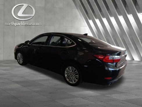 Used 2017 Lexus ES 350 w/ Premium Package image 2