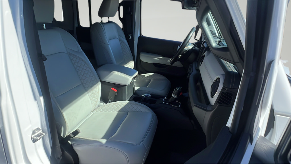 Used 2021 Jeep Wrangler Unlimited Sahara AWD/4WD image 20