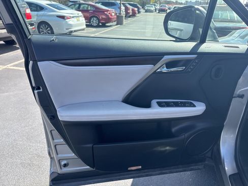 Used 2022 Lexus RX 350 FWD w/ Premium Package image 10