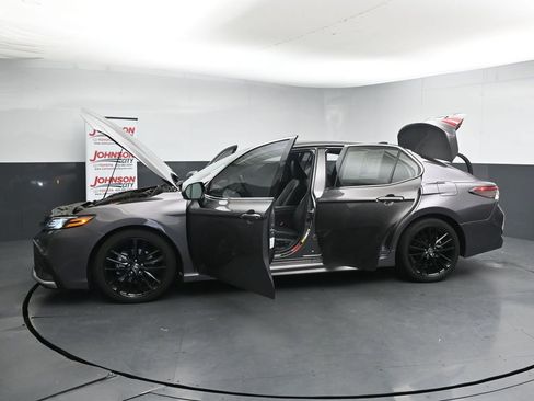 Used 2024 Toyota Camry XSE w/ Navigation Package FWD image 43