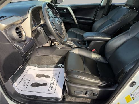 Used 2013 Toyota RAV4 Limited FWD image 16