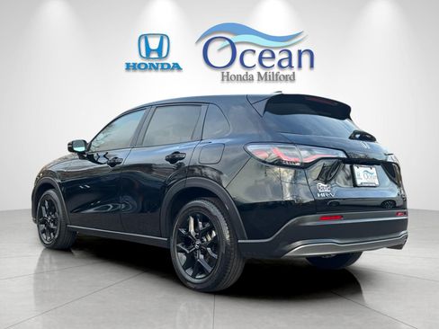 Used 2024 Honda HR-V Sport image 5