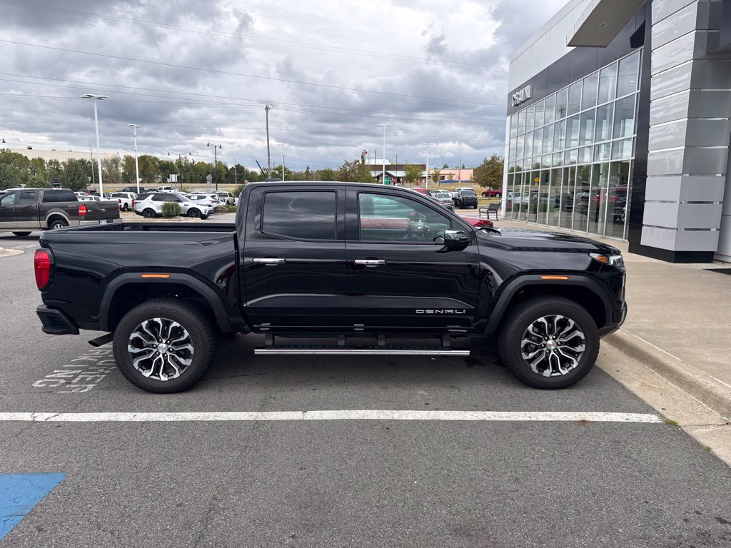 Used 2024 GMC Canyon Denali AWD/4WD image 13