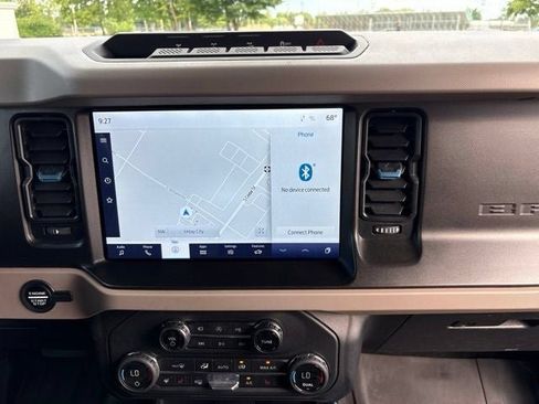 Used 2023 Ford Bronco Wildtrak AWD/4WD image 10