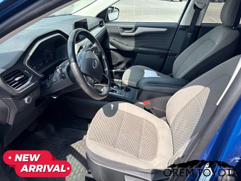 Used 2022 Ford Escape SE w/ SE Sport Appearance Package AWD/4WD image 5