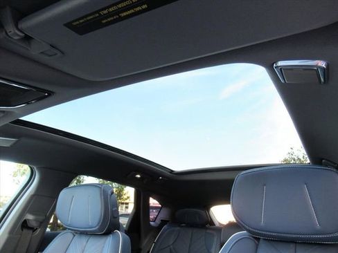 New 2026 Cadillac Optiq Luxury 2 image 26