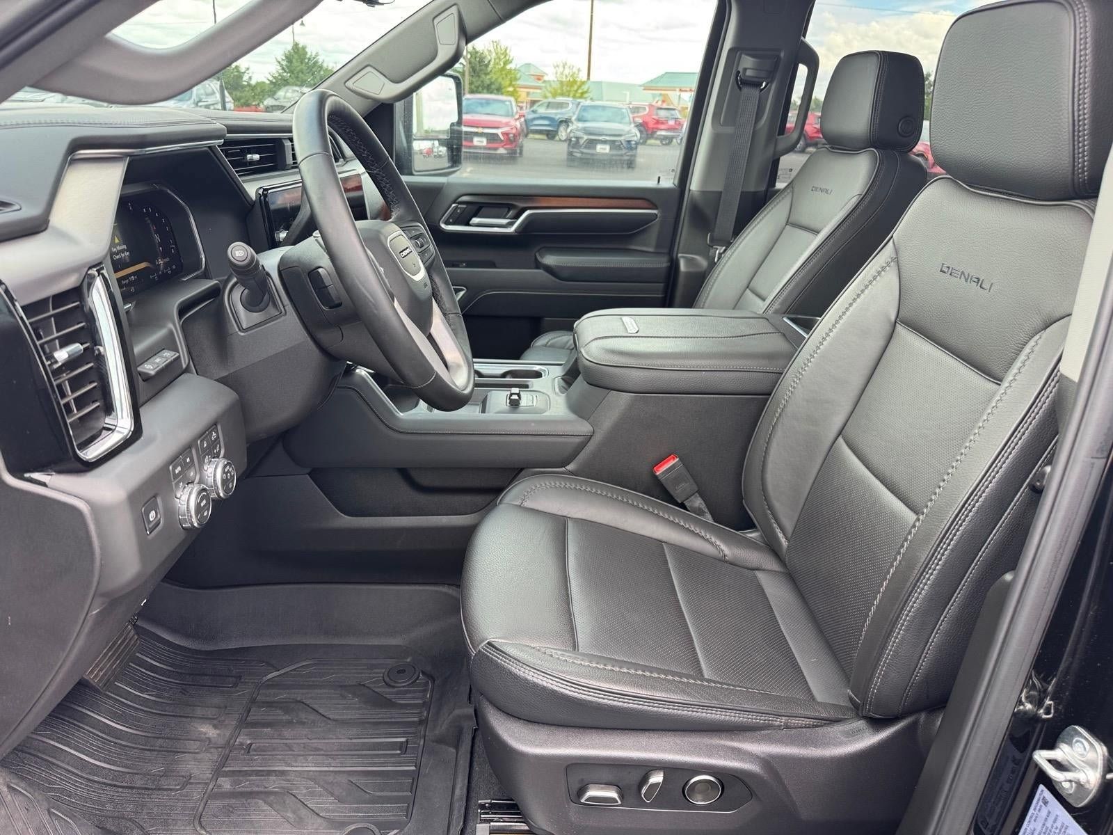 Used 2026 GMC Sierra 2500 Denali w/ Denali Reserve Package AWD/4WD image 8