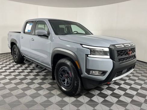 Certified 2025 Nissan Frontier Pro-X w/ Pro Convenience Package RWD image 3