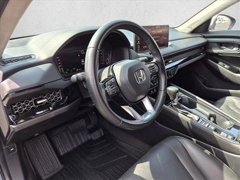 Used 2023 Honda Accord Touring image 10