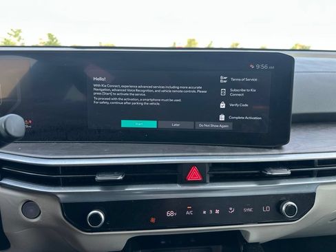 Certified 2025 Kia Sorento SX AWD/4WD image 21