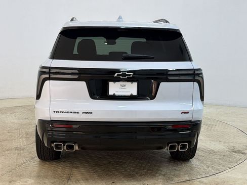 Used 2026 Chevrolet Traverse RS w/ LPO, Floor Liner Package AWD/4WD image 10