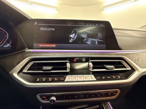 Used 2022 BMW X7 xDrive40i w/ Premium Package image 31