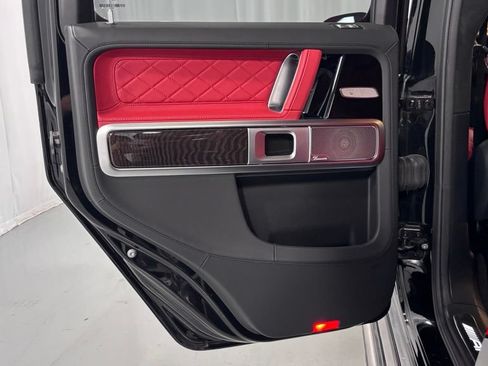 Certified 2022 Mercedes-Benz G 63 AMG 4MATIC image 23