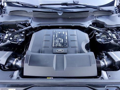 Used 2018 Land Rover Discovery SE image 36