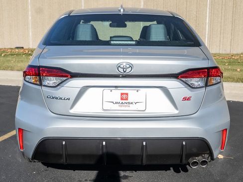 New 2026 Toyota Corolla SE w/ SE Package image 8