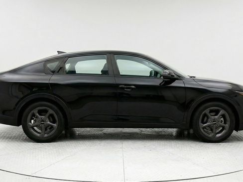 Used 2025 Kia K4 FWD image 11