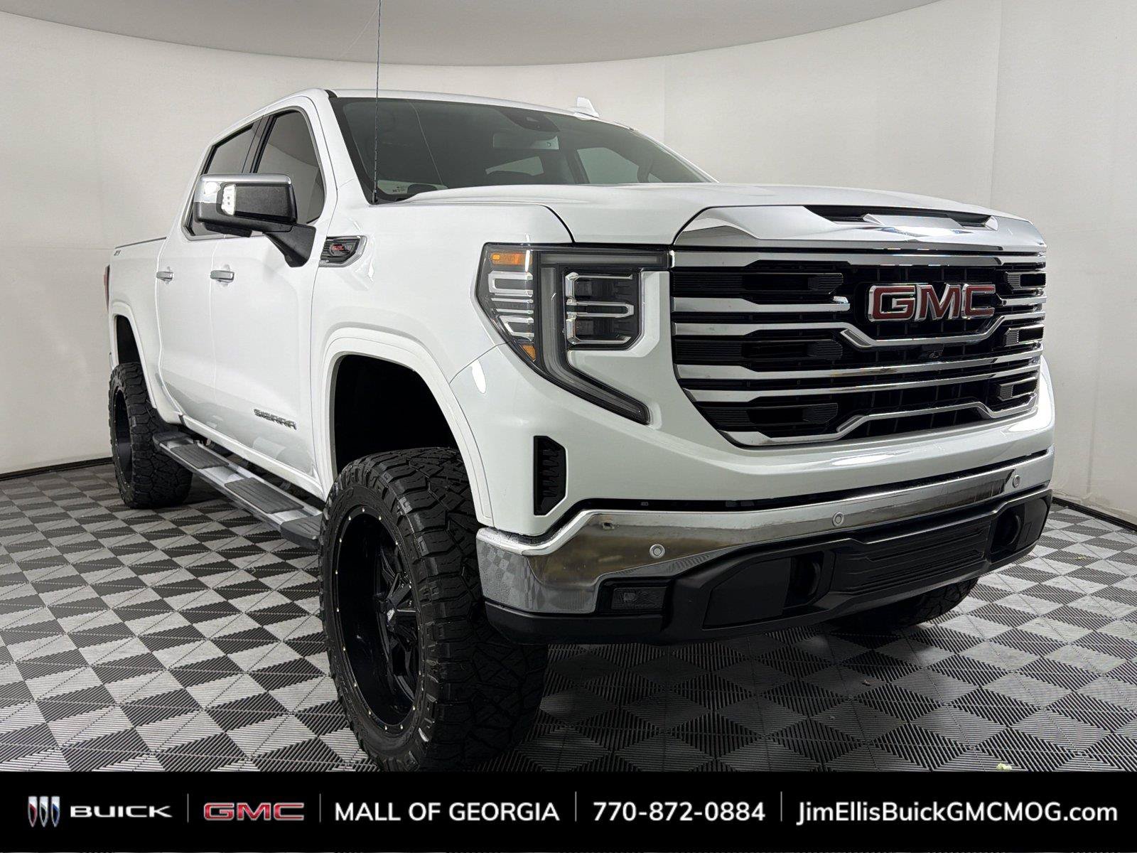 Used 2023 GMC Sierra 1500 SLT w/ SLT Premium Plus Package AWD/4WD image 1