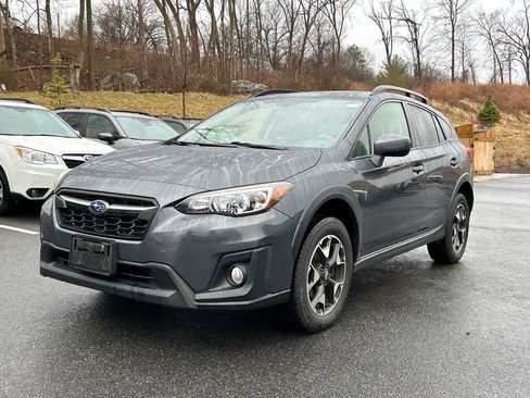 Used 2020 Subaru Crosstrek 2.0i Premium w/ Moonroof Package 2 image 3