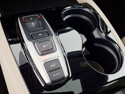 Used 2018 Honda Pilot Elite image 22