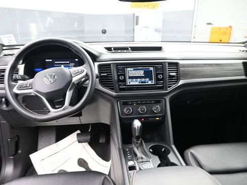 Used 2022 Volkswagen Atlas Cross Sport SE AWD/4WD image 21
