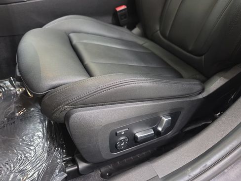 Used 2020 BMW 330i xDrive Sedan w/ Convenience Package AWD/4WD image 29