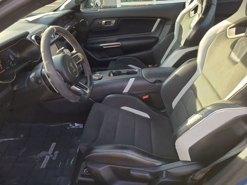 Used 2020 Ford Mustang Shelby GT500 w/ Technology Package image 19