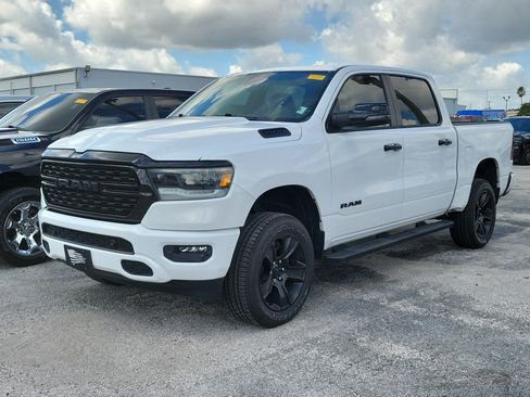 Used 2023 RAM 1500 Big Horn AWD/4WD image 3