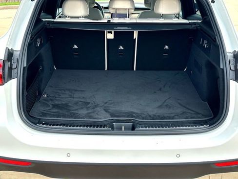 Used 2024 Mercedes-Benz GLC 300 image 7