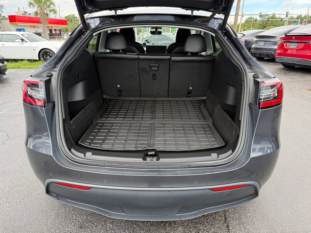 Used 2022 Tesla Model Y Performance AWD/4WD image 22