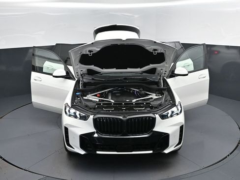 New 2026 BMW X5 xDrive40i w/ M Sport Package image 52