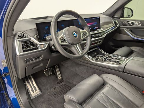 Certified 2025 BMW X7 M60i w/ Executive Package image 4