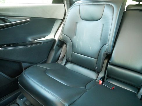 Certified 2025 Kia EV6 Wind AWD/4WD image 12